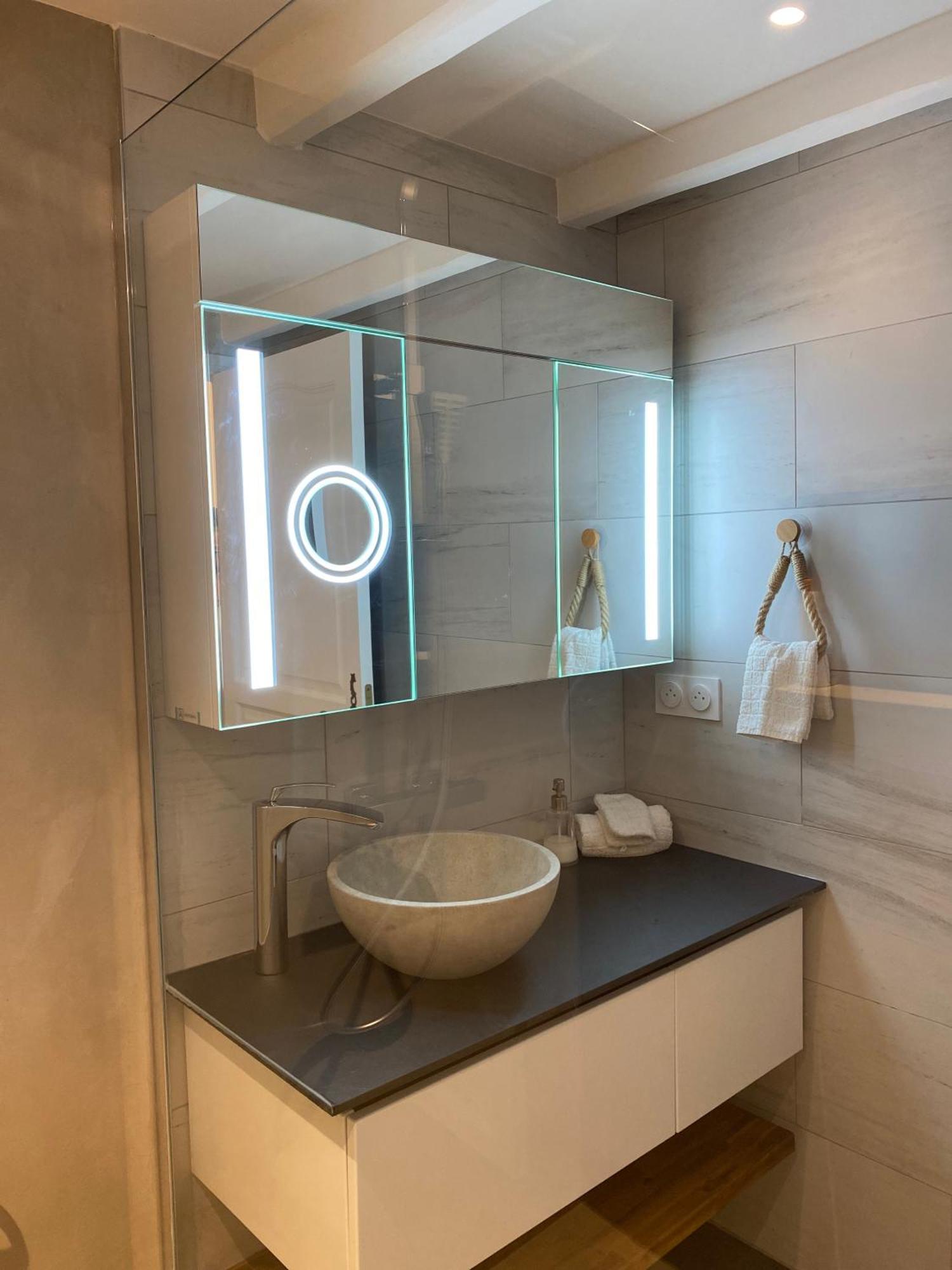 Appartement avec Piscine privée dans Résidence pour 6 personnes Uzès Exterior foto