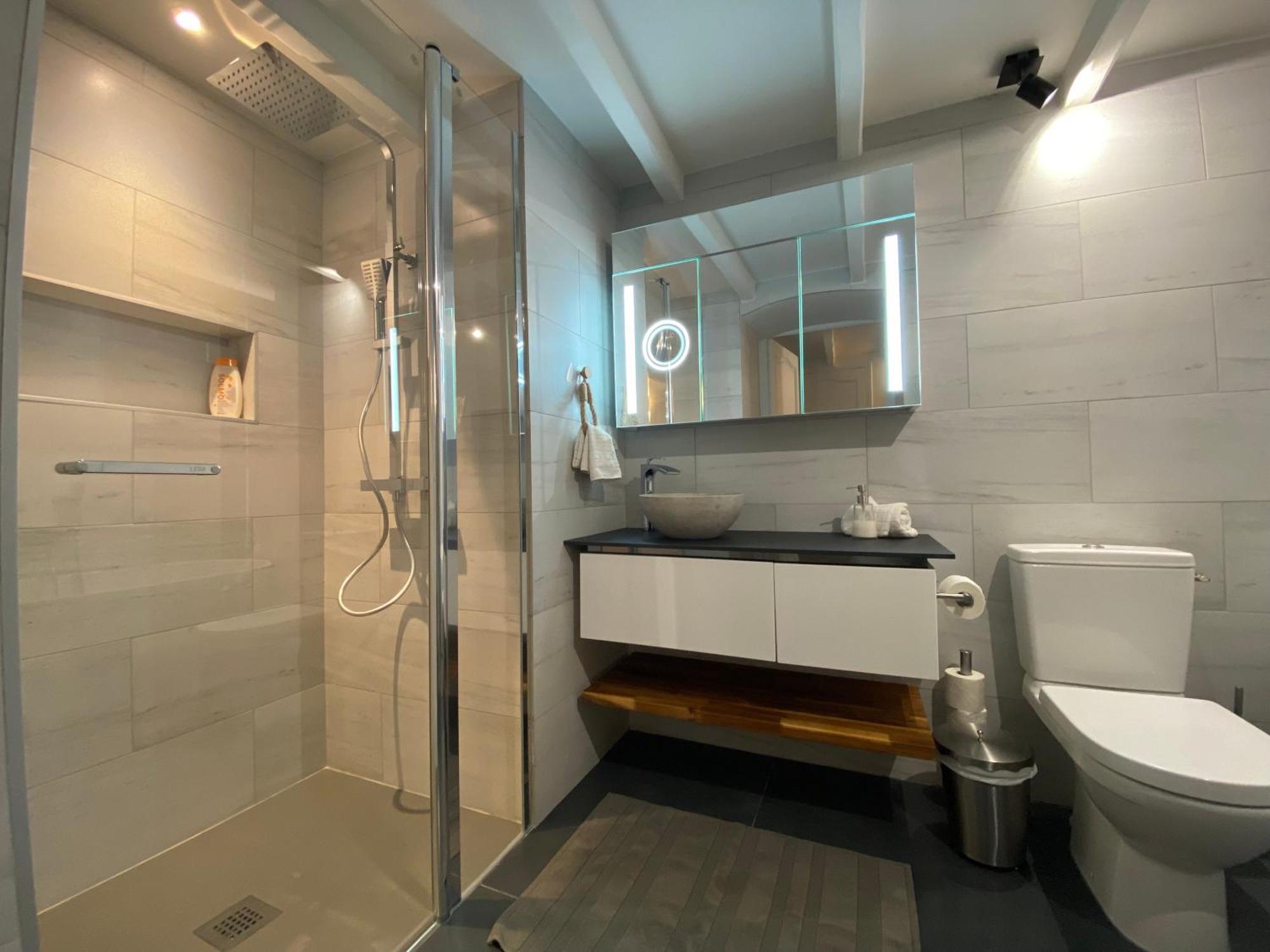 Appartement avec Piscine privée dans Résidence pour 6 personnes Uzès Exterior foto