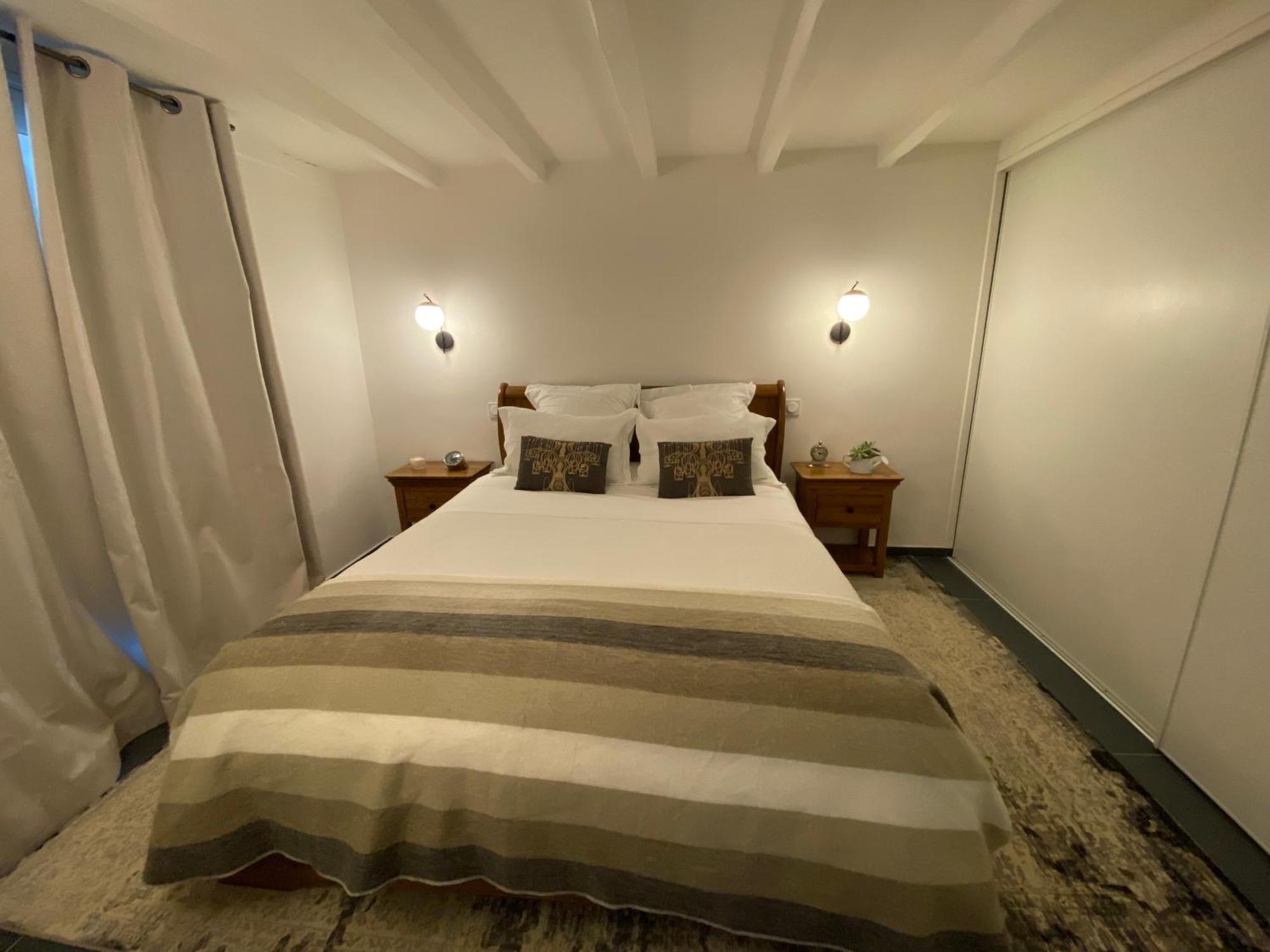 Appartement avec Piscine privée dans Résidence pour 6 personnes Uzès Exterior foto