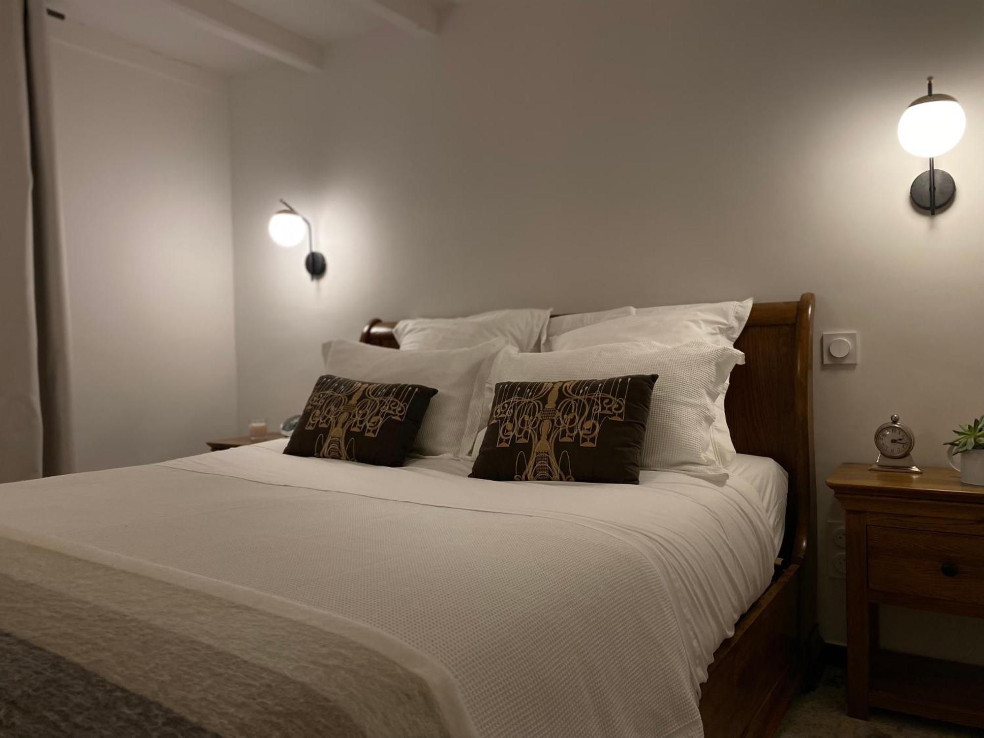 Appartement avec Piscine privée dans Résidence pour 6 personnes Uzès Exterior foto