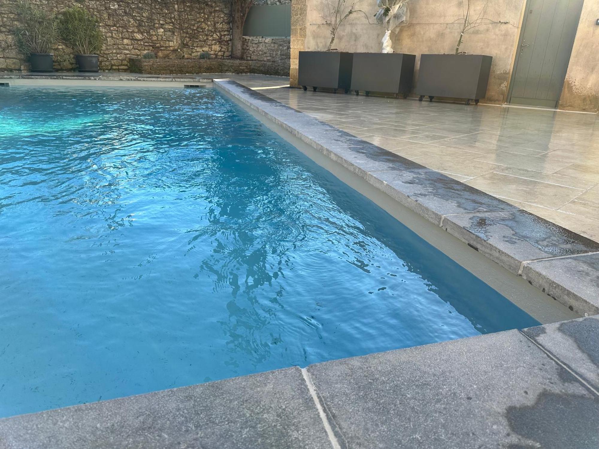 Appartement avec Piscine privée dans Résidence pour 6 personnes Uzès Exterior foto